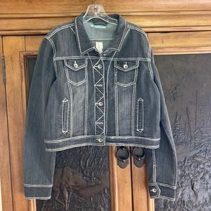 Junior denim lightweight grey jean jacket.